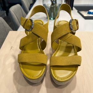 Mar Fisher, Cute yellow wedge sandals